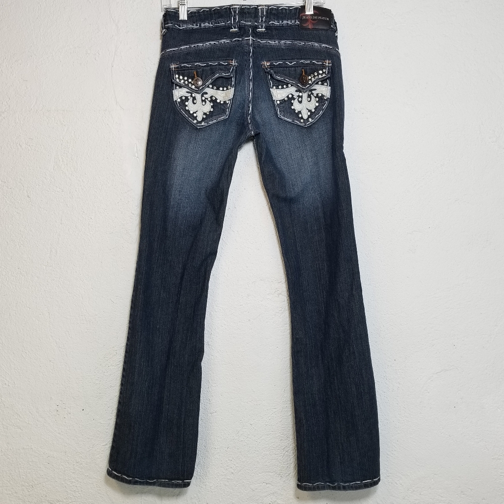 Jeans De Fleur Women's 7 Embellished Fleur De-Lis Emblem Pockets Boot Cut Jeans